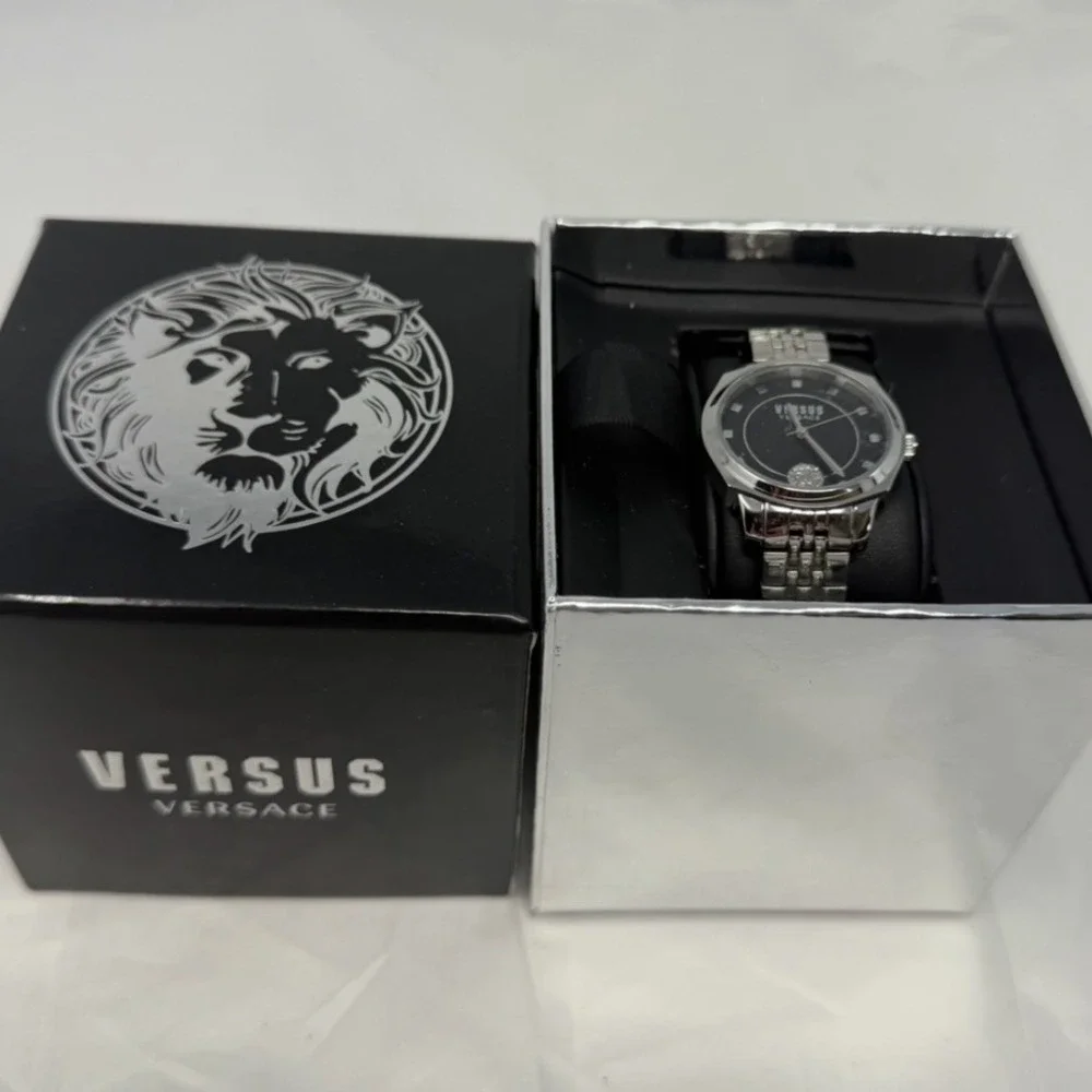 Versus Versace Silver Tone Lion Head Logo Black Dial Stainless Steel Watch Box